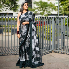 Svikriti | Saree