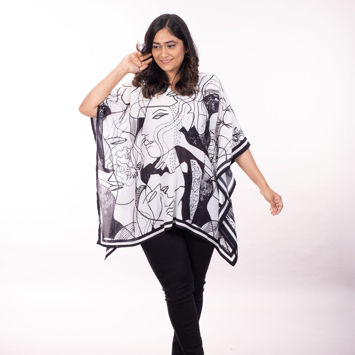 Aakar | Short Kaftan